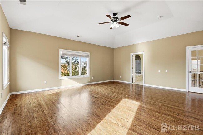 Building Photo - 86 Davinci Dr