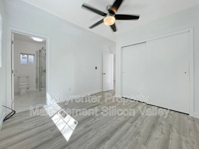 Building Photo - 1102 Audrey Ave