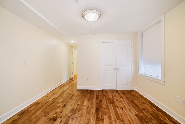 Building Photo - 4300 Spruce St