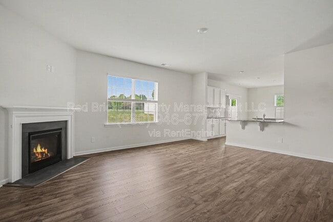 Building Photo - 11010 Austin Estates Dr