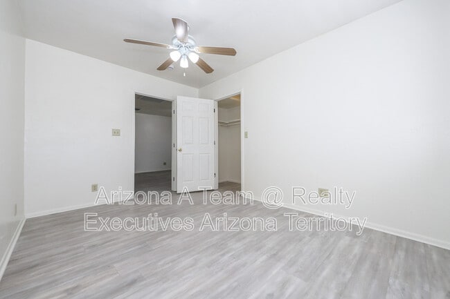 Building Photo - 1014 N 7th Ave