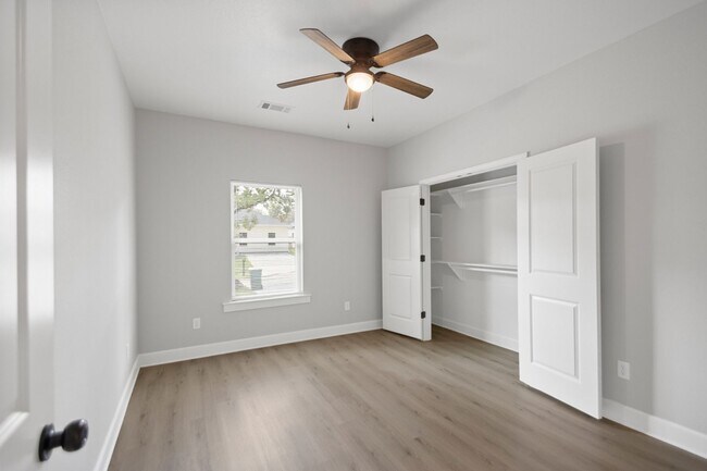 Building Photo - 2311 Nichols Rd