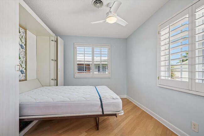 Building Photo - 5400 N Ocean Blvd