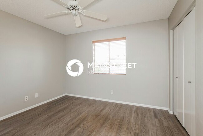 Building Photo - 3 Bedroom Pet-Friendly Home in Phoenix, AZ with Main Street Renewal