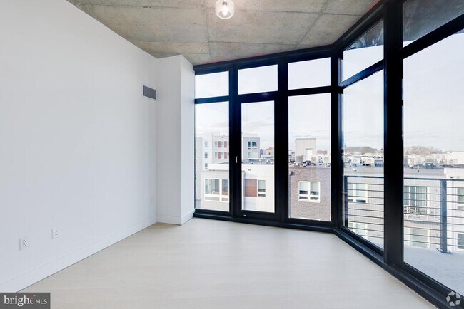 Building Photo - 1222 N 2nd St