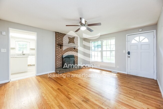 Building Photo - 2305 Standing Springs Rd