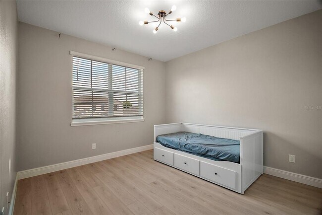 Building Photo - 9153 Carmela Ave