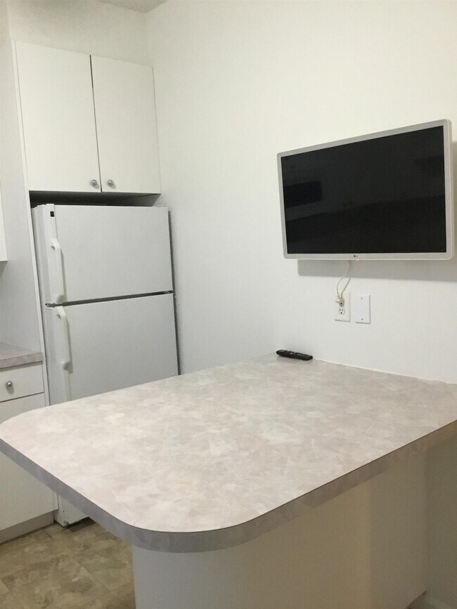 Building Photo - 1407 70th St