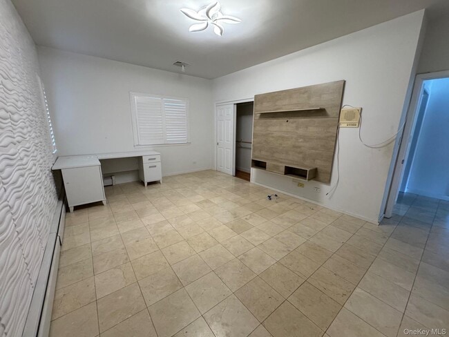 Building Photo - 3391 Country Club Rd