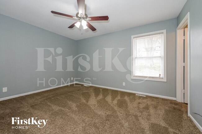 Building Photo - 333 Woods Ave