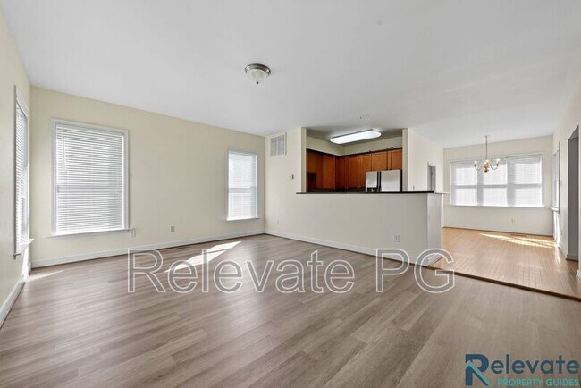Building Photo - 1803 Rose Ave