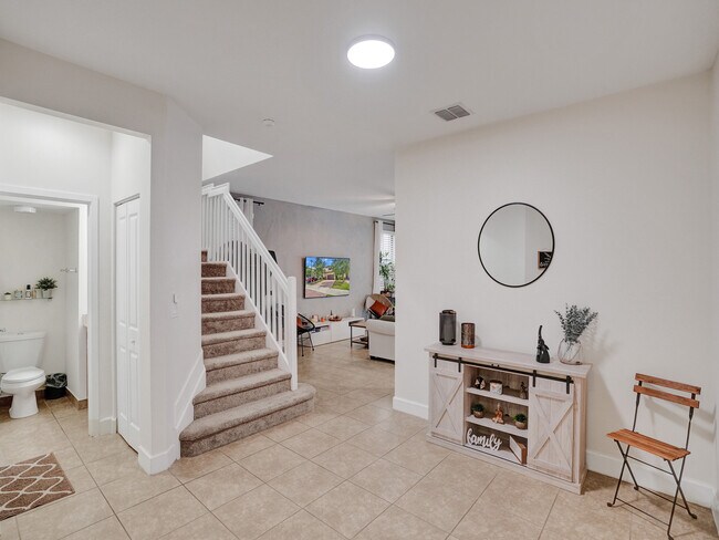 Building Photo - 5804 NW 46th Ln