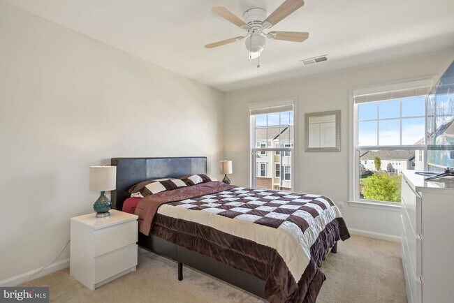 Building Photo - 41687 Wellstone Terrace