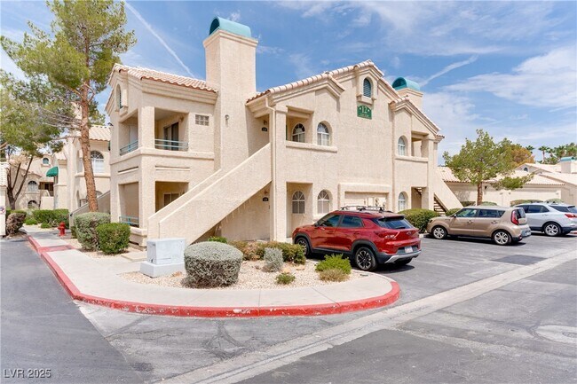 Primary Photo - 2251 Wigwam Pkwy