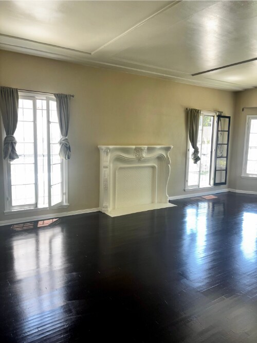 Building Photo - 1204 S Orange Grove Ave