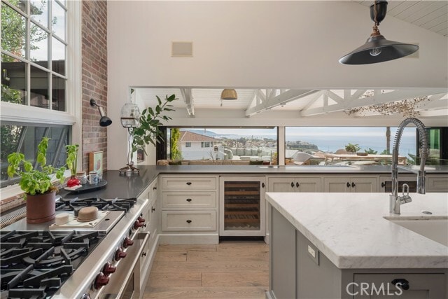 Building Photo - 998 Emerald Bay