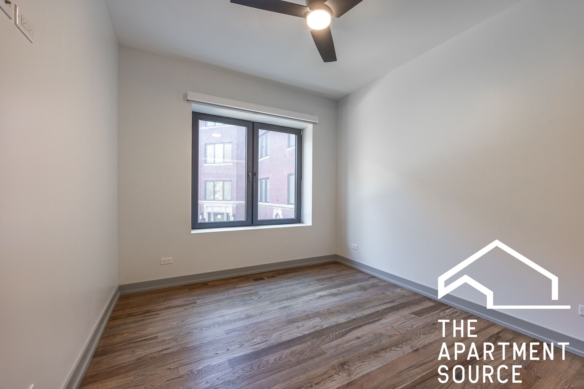 Building Photo - 1329 W Estes Ave