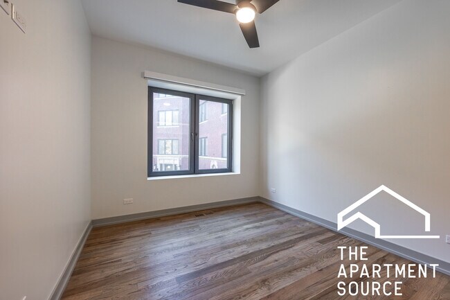 Building Photo - 1339 W Estes Ave