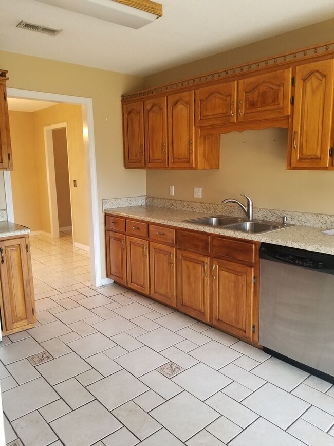 Building Photo - Ashley Lane, Enterprise, AL (Level Plains area)