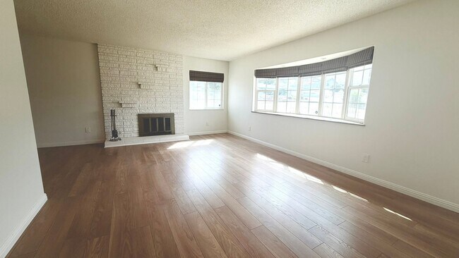 Building Photo - 22684 Minona Dr