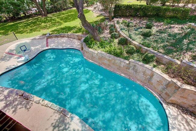 Building Photo - 4707 Mantle Dr