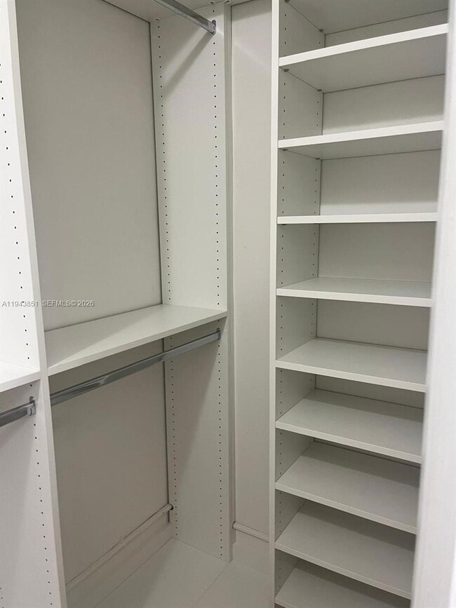 Building Photo - 6330 SW 34th St