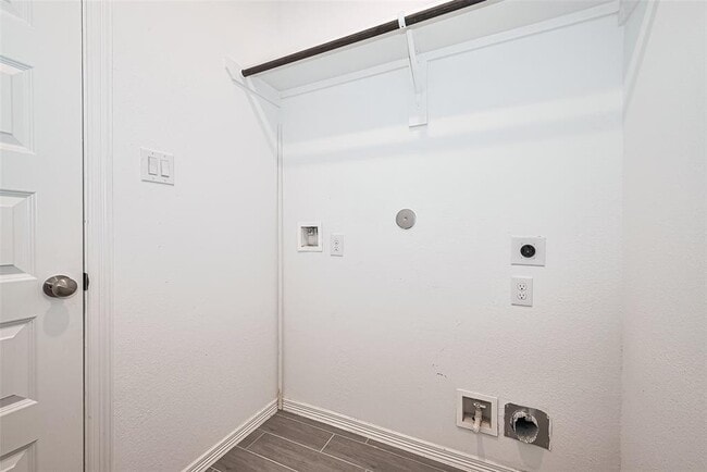 Building Photo - 23022 Undertaken Path