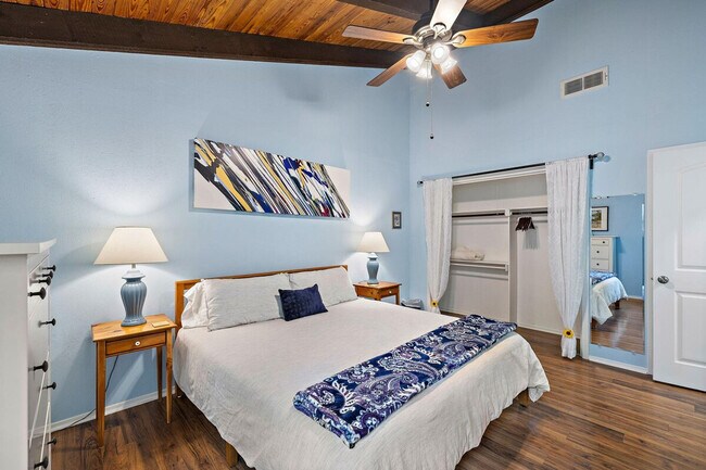 Building Photo - 2307 Trailside Dr