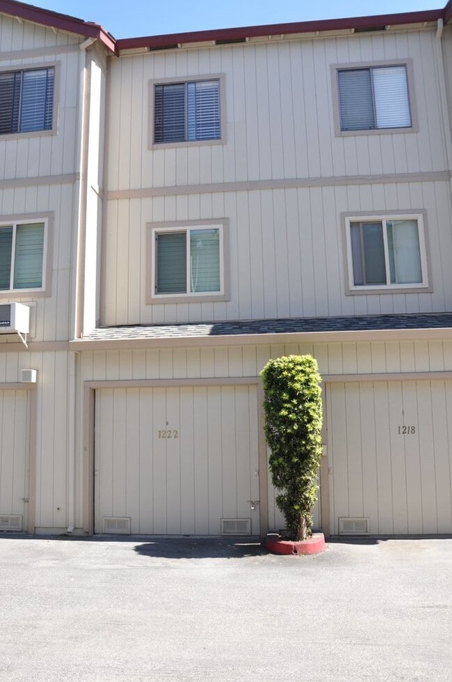 Building Photo - 1222 Coyote Creek Ct