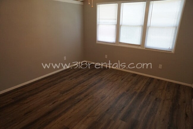 Building Photo - 948 Captain Shreve Dr