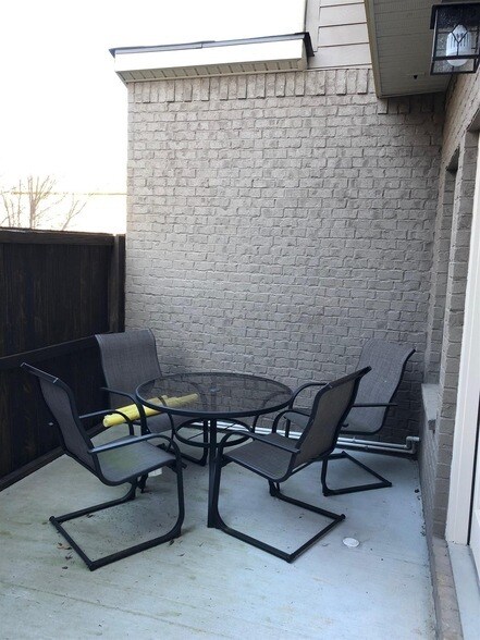 Building Photo - 3107 Blue Sky Dr