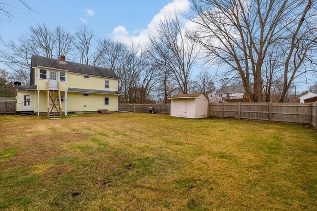 Building Photo - 7 Holbrook Rd