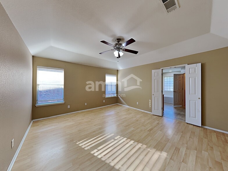 Building Photo - 1000 Redfish Dr