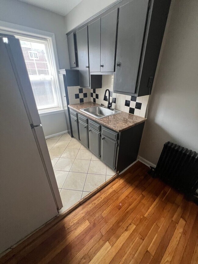 Interior Photo - Clifton Cove