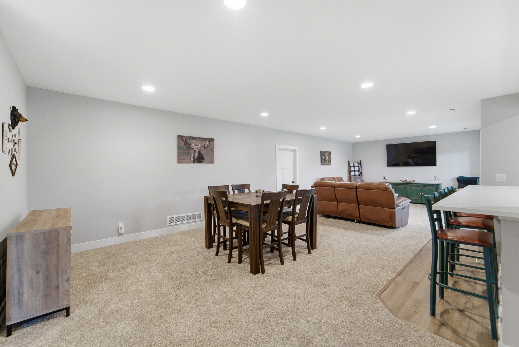 Building Photo - 2105 Timberview Dr