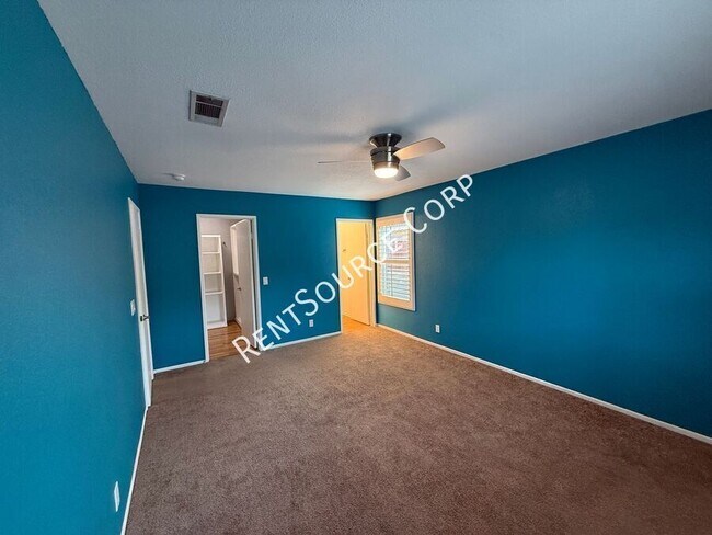 Building Photo - 3321 Kaylyn St