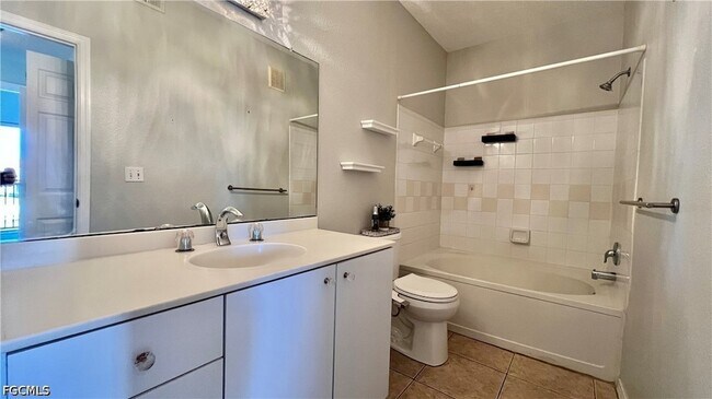 Building Photo - 11540 Villa Grand