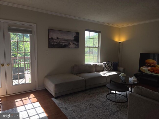 Building Photo - 206 Park Brook Ct
