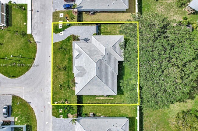 Building Photo - 27232 SW 159th Path