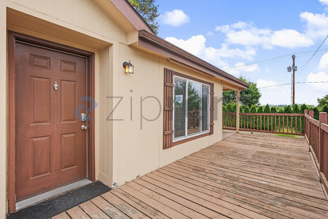 Building Photo - Unit