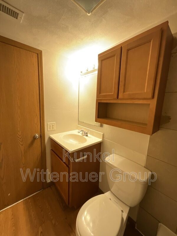 Building Photo - 1810 Jamestown Rd