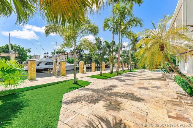 Building Photo - 18 Nurmi Dr