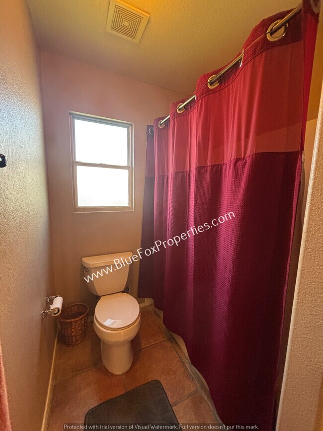 Building Photo - 10706 N Sand Canyon Pl