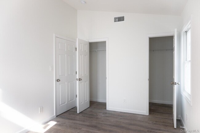 Building Photo - 43 N Midland Ave