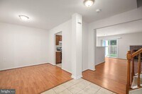 Building Photo - 502 Wind Ridge Dr