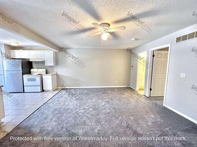 Building Photo - 5644 N Anita Ave