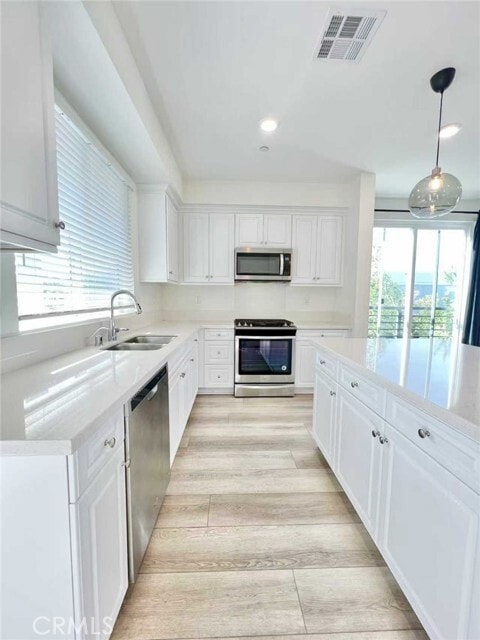Building Photo - 229 Steely