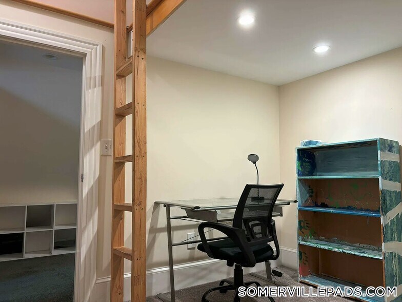 Building Photo - 50 White St