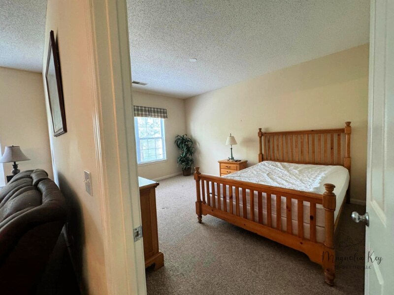 Building Photo - 4578 Girvan Dr