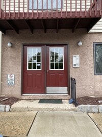 Building Photo - 846 Riverside Ave